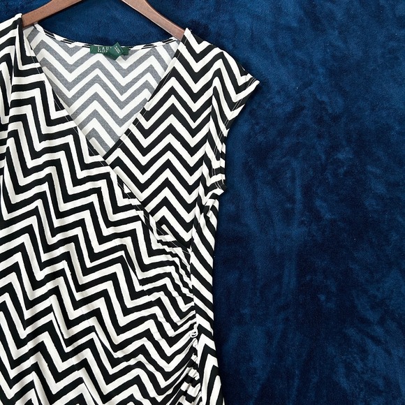 Lauren Ralph Lauren Sheath Dress Medium Black Chevron Stretchy Sexy Faux Wrap - Picture 5 of 14